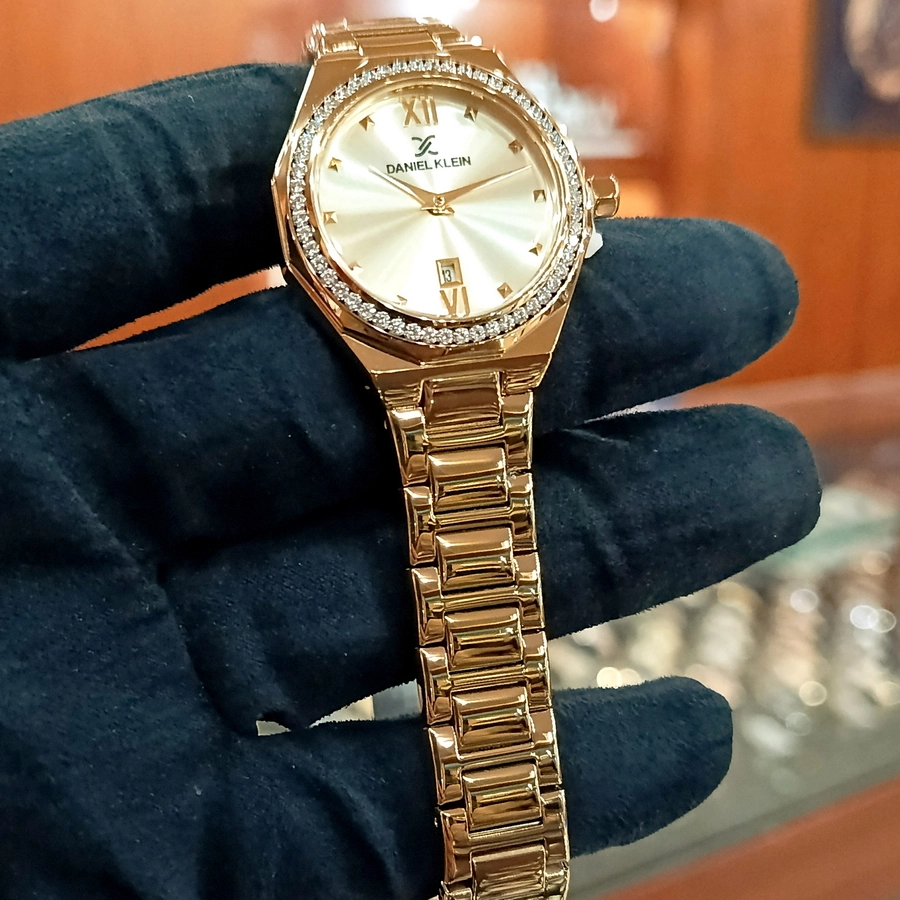 Daniel Klein Golden Watches