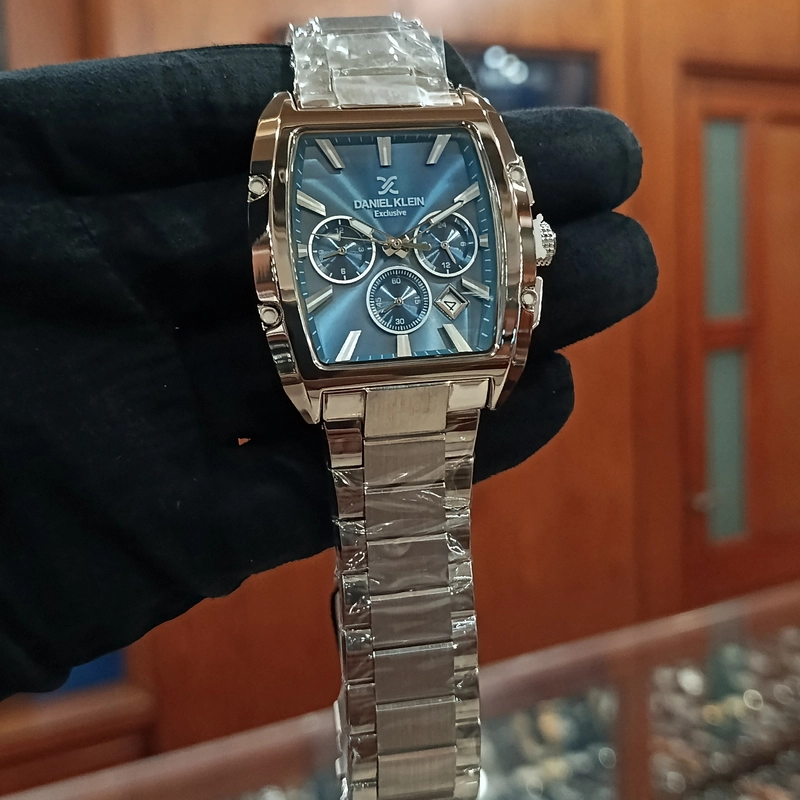 DK.1.13801-3 Daniel Klein watch