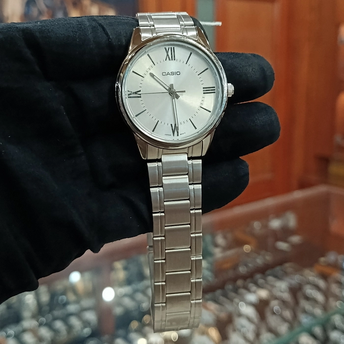 MTP-V005D-7B5 Casio watch